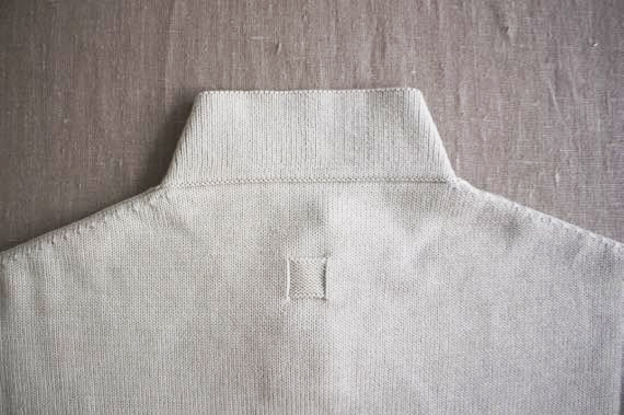 ポロ襟プルオーバー